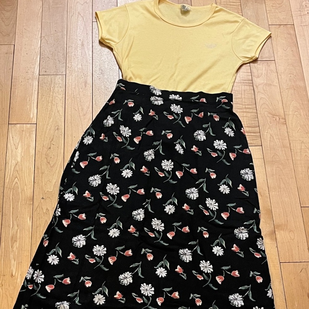 Vintage Black, Pink Tulips,‎ & Yellow Mums Floral A-Line Maxi Skirt